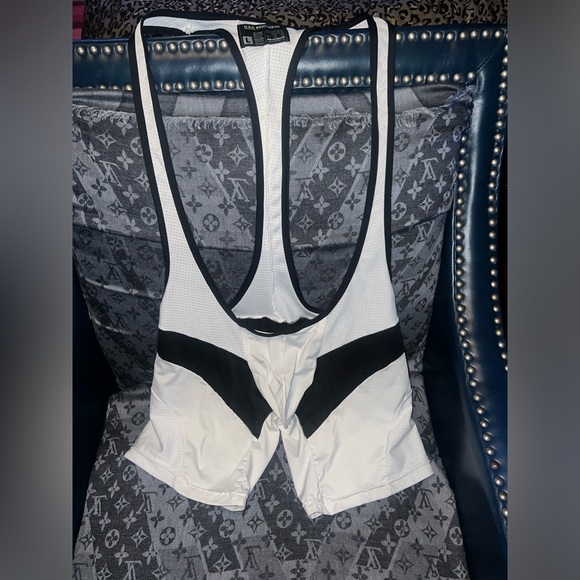 N2N Bodywear Slinglet - Picture 1 of 2